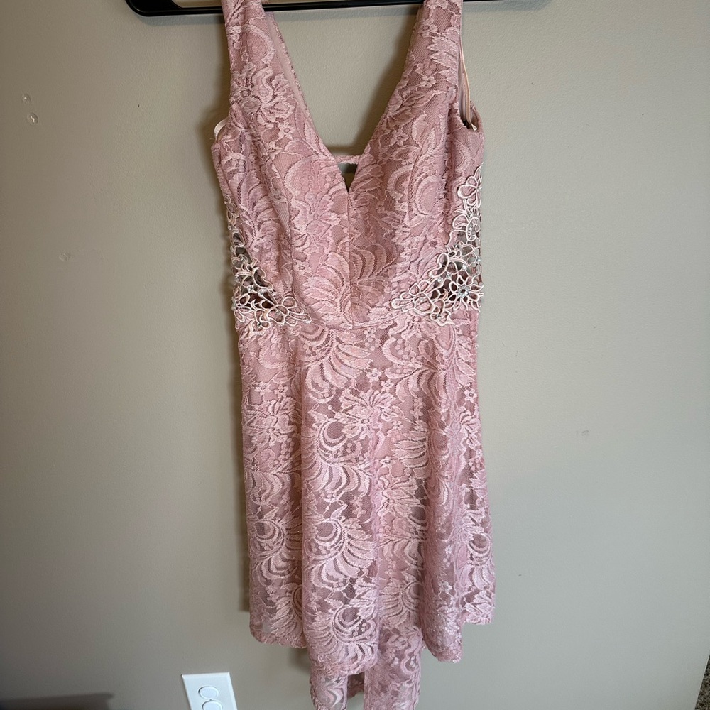 Elegant Pink Lace Dress